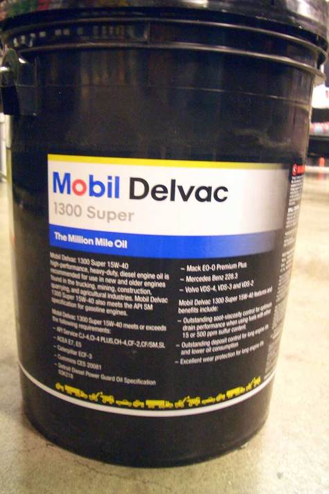 Mobil Delvac 1300 Super 10W-30 and 15W-40 Diesel Motor Oil