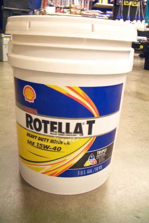 Shell ROTELLA T SAE 15W- 40 in Pail container