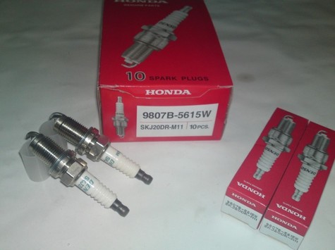 Genuine Honda Spark Plugs 9807B-5615W