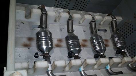 GM Catalytic Converter w/ Exhaust Pipe