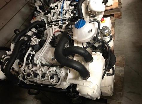 Volkswagen Mercury Marine engines 4,5 and 8 cilinder 50 till 350 PS for boa